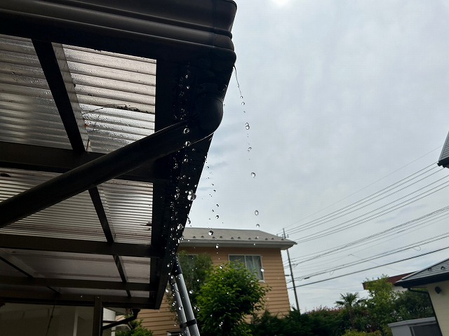 韮崎市　雨樋破損